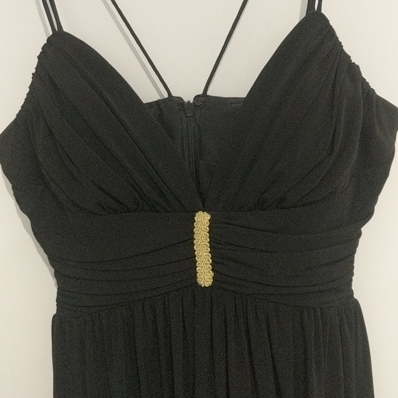 Dress - Picture 3 of 6